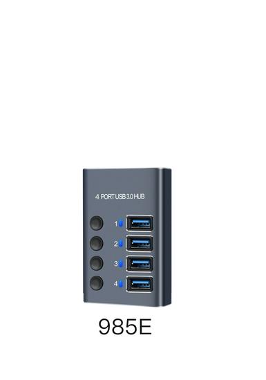 10-Port Aluminum USB 3.0 Hub with 7 Switchable Ports and Charging Dock