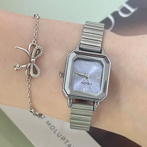 Square Alloy Steel Strap Track Watch Quartz Watch Fashion Casual Drainage Watch