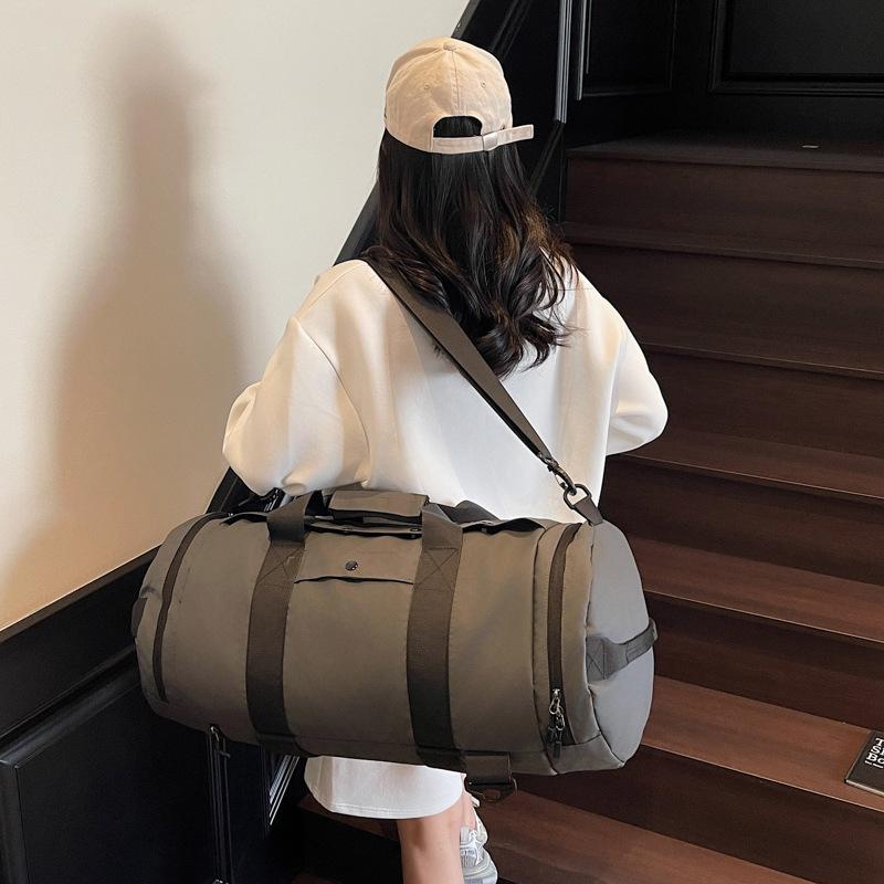 Simple travel bag New shoulder independent shoe cabin Large capacity messenger bag Swimming fitness sports backpack