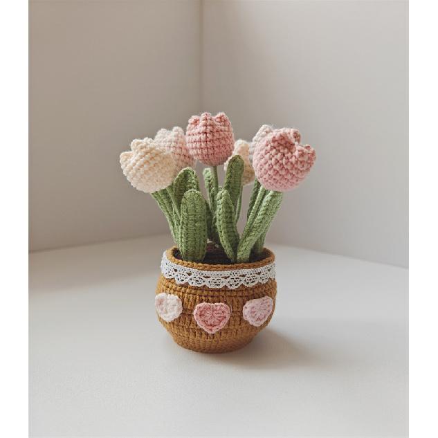 Handcrafted Crochet Tulips In Pot Dashboard Ornament Everlasting Fabric Flowers Bonsai Arrangement Vehicle Decor Accessory Handmade Yarn Potted
