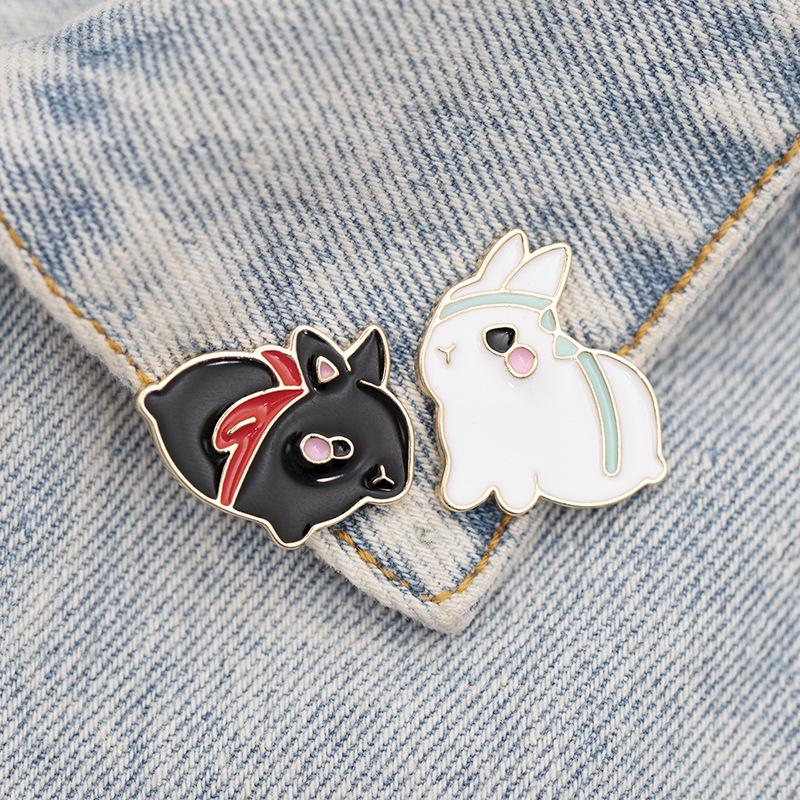 1 Pair Untamed Brooch Rabbit Clothes Pin Badge Jewelry Gift