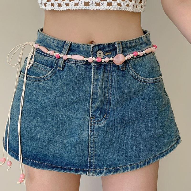 

Feminine Woven Trendy Waist Chain For Women Available In Multiple Colors For Style Effortless рожевий