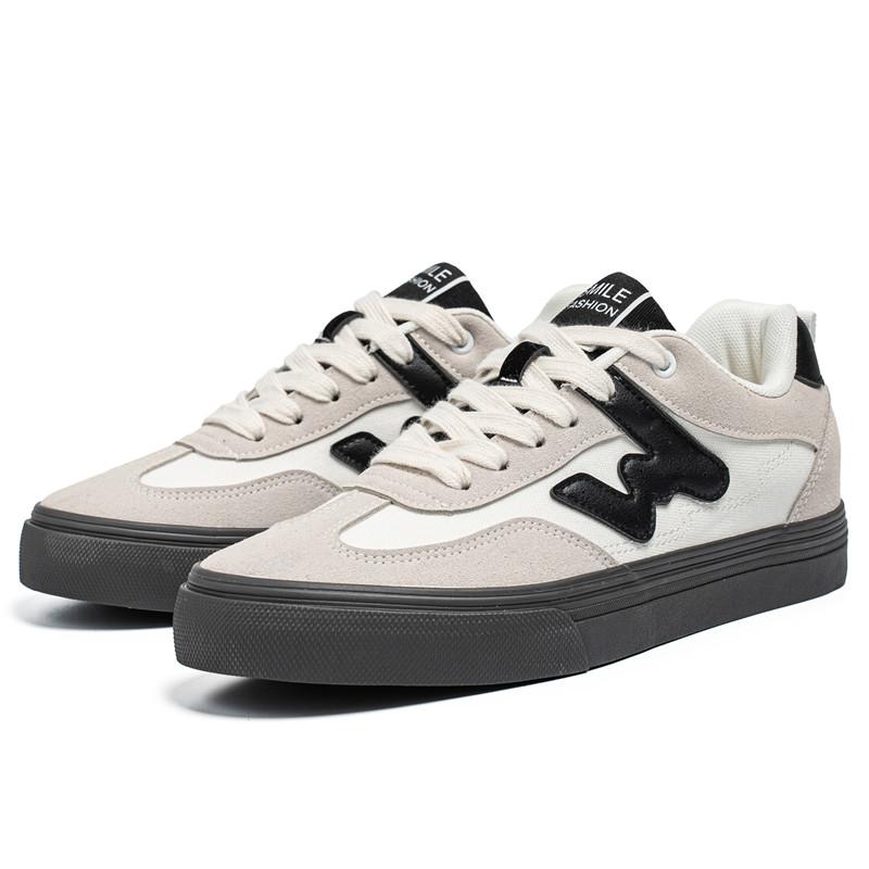 Student Canvas Sneakers Men Low-top Designer Vulcanized Shoes Fashion Flat Sport Shoes Men Espadrilles Skateboard Casual Sneaker