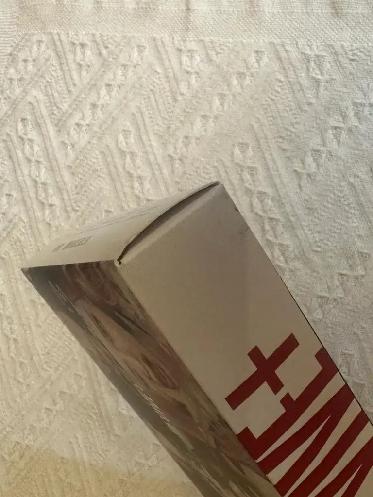 IVE Autographed Album