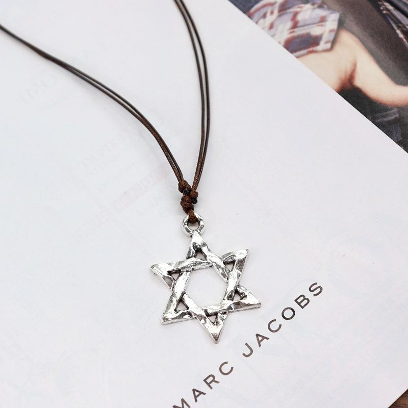 Retro Small Fresh Mori Minimalist Necklace, Ethnic Style Antler Pendant, Couple Versatile Long Sweater Chain Accessories