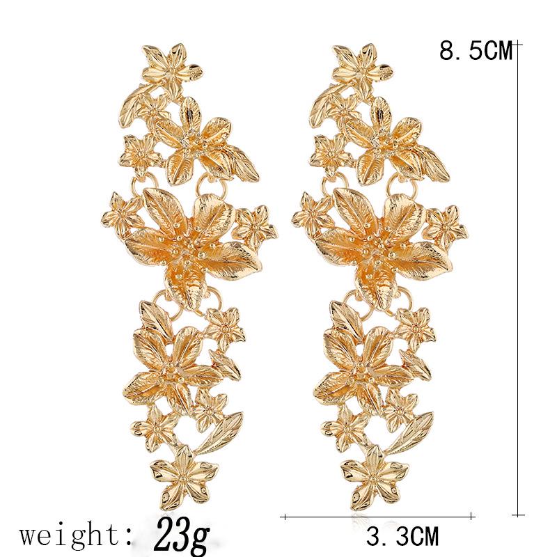 Trendy European & American Floral Alloy Stud Earrings for Women