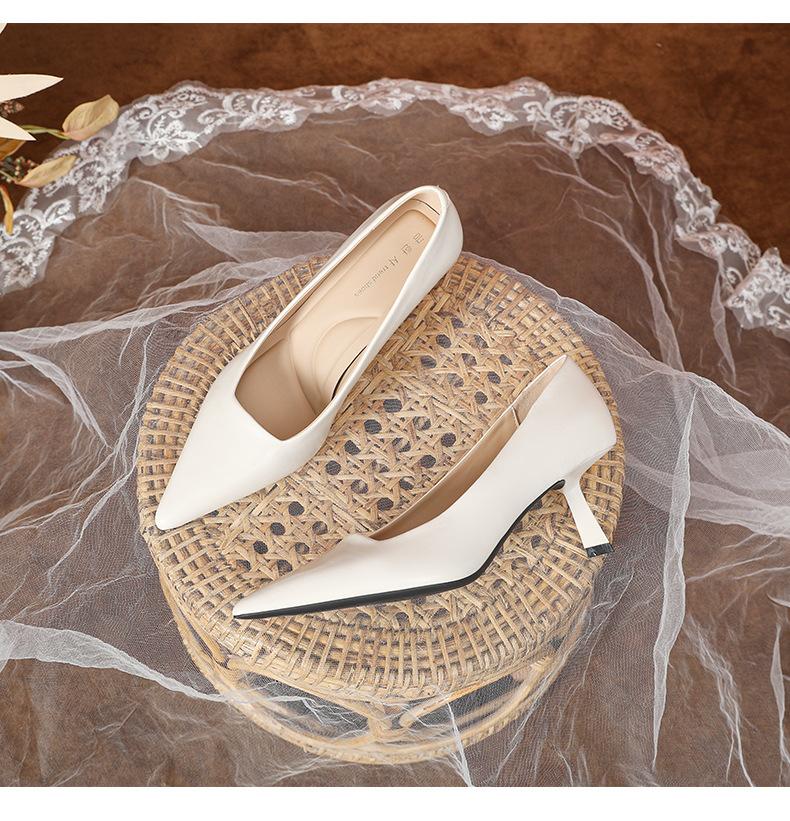 Temperament pointed beautiful French not tired feet single shoes spring new temperament thin heel white high heels women's high sense