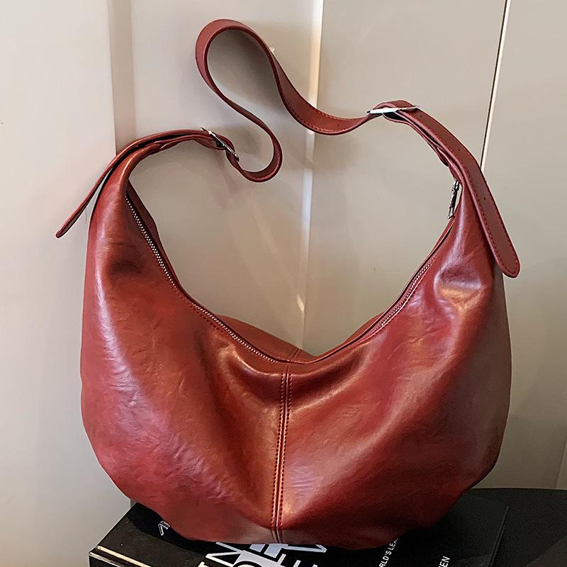 Retro Large-capacity Dumpling Bag Commuter Armpit Bag Women's Autumn New Fashionable Shoulder Bag Casual Messenger Bag
