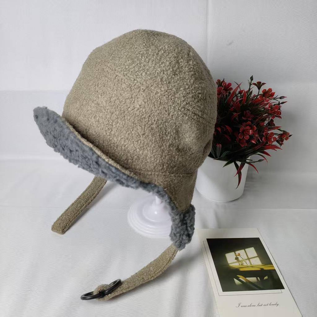 Imitation lamb wool flying hat, ear protection hat, children's autumn and winter new velvet solid color hat, men's warm Lei Feng hat