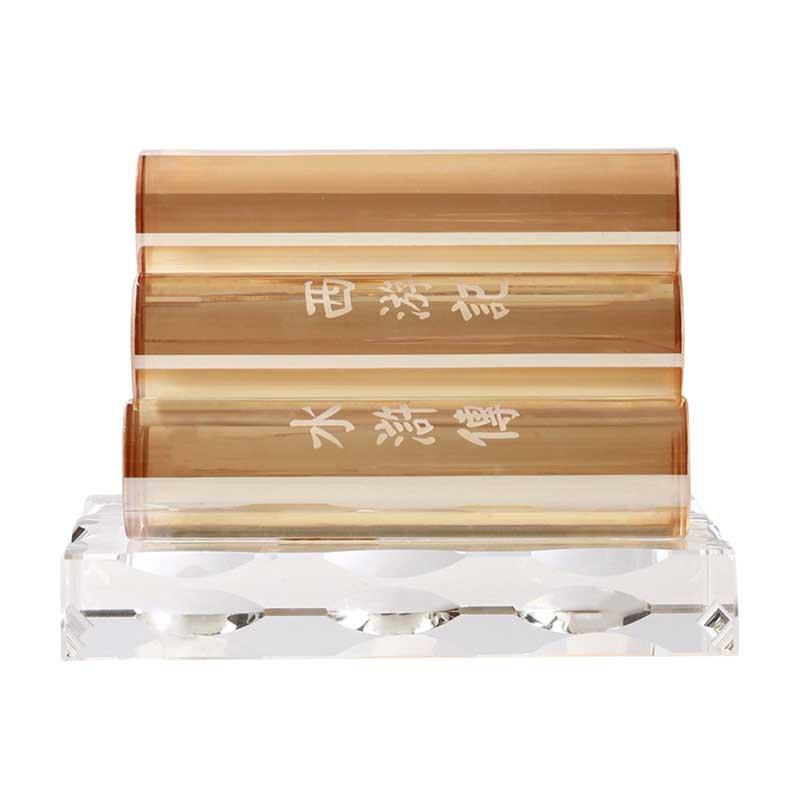 

Простая современная модель комнаты, журнальный столик, книжный шкаф, витрина, абстрактная хрустальная колонна, сложенные украшения, легкие роскошные мягкие украшения picture color