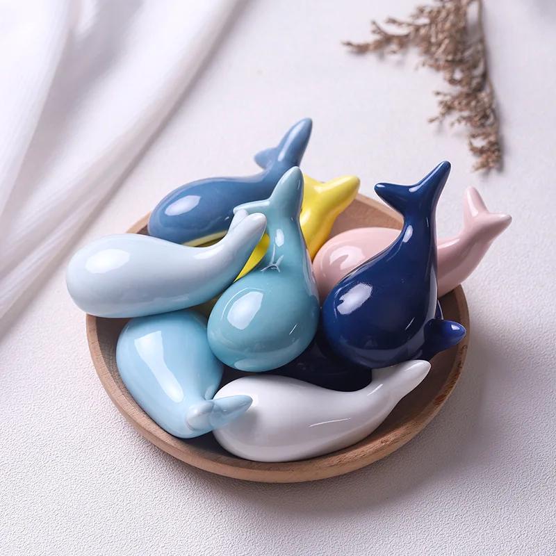 3*3.5*7cm  Cartoon Ceramic Chopsticks Holders Whale Shape Chopsticks Mat Kitchen Art Craft Tableware Chopsticks Stand