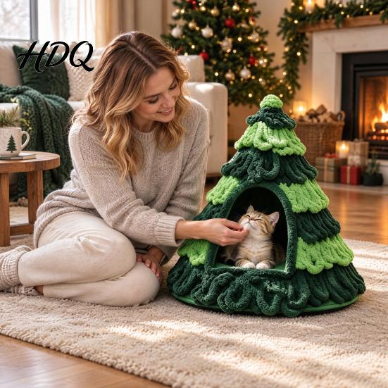 Felt Cat Bed Christmas Tree Cave Foldable Semi-Enclosed House Cozy House Warm Holiday Pet Hideaway for Indoor Cats Seasonal Home Decor Small
