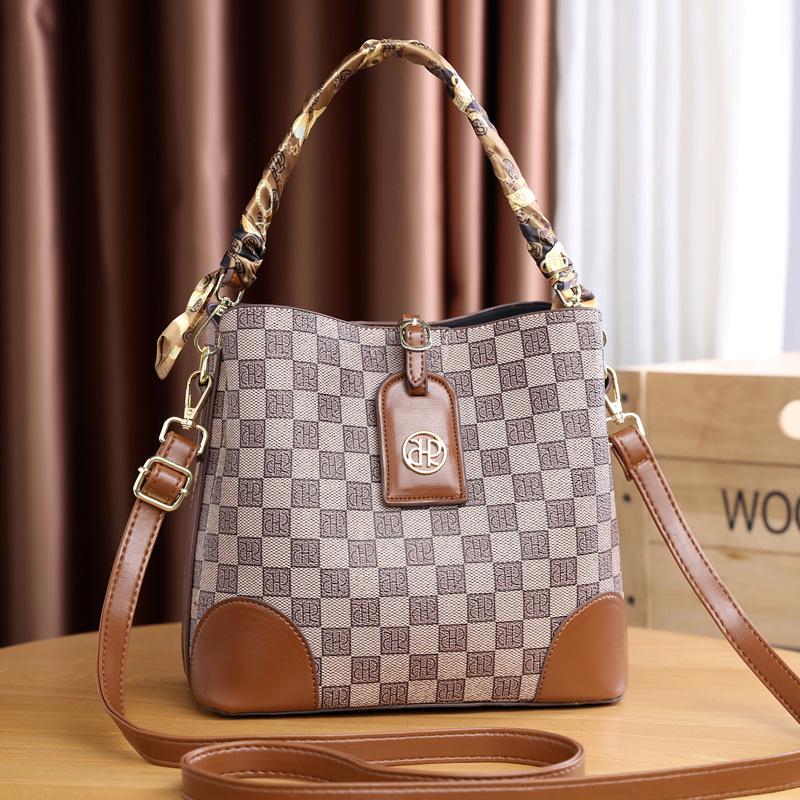 

Сумки Сумки-ведра Женские 2025 новые универсальные вместительные сумки Модные наплечные сумки-мессенджеры Женские сумки тренд