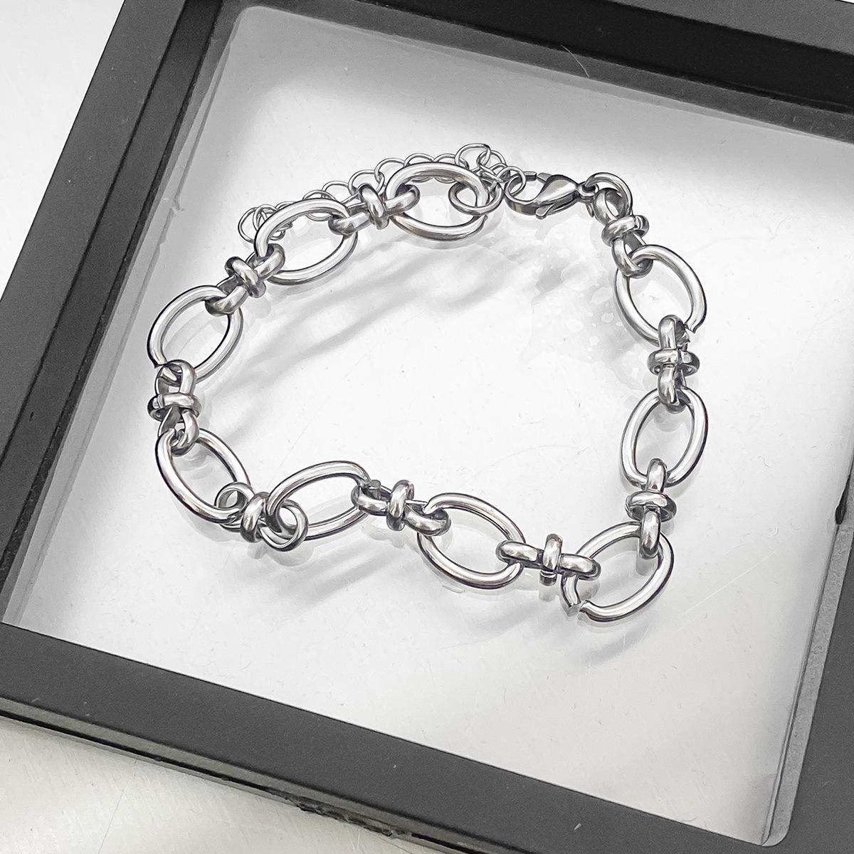 Elegant Titanium Steel Bracelet for Women - Luxury Fashion Jewelry Accessory серебряный