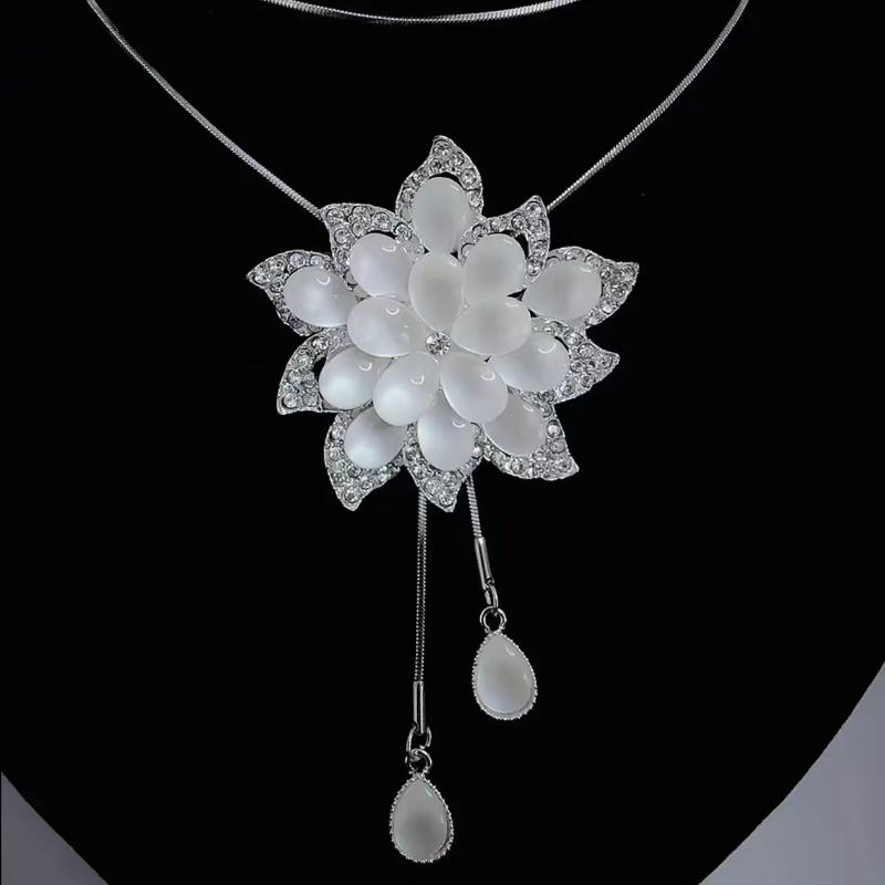 1Pcs New Trendy Korean Fashion Clothes Pendant Geometric Jewelry Vinatge Crystal Water Drop Sweater Long Necklaces For Women