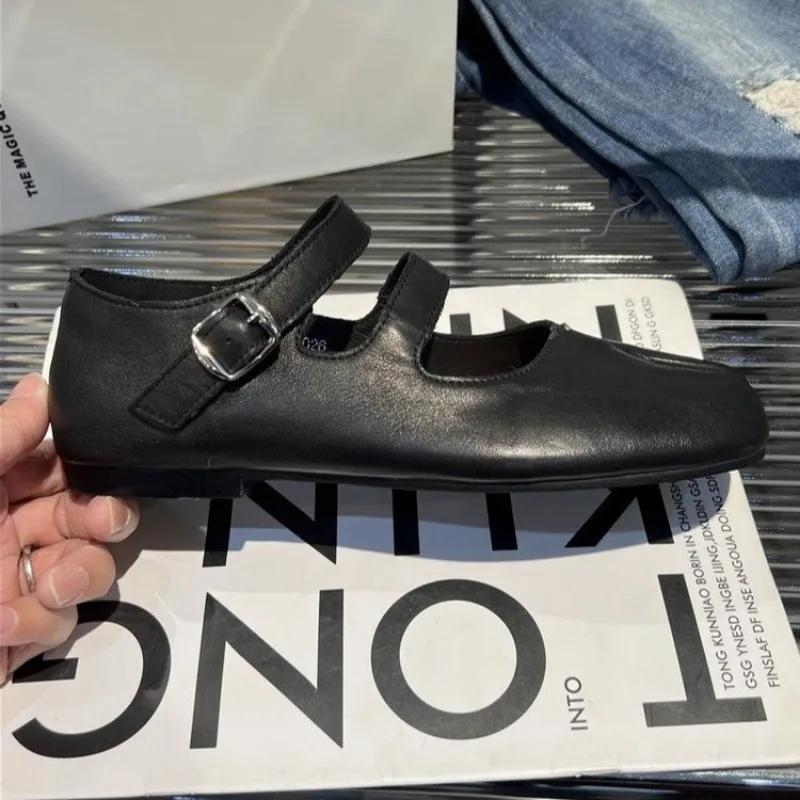 

2024 Новые женские туфли без разделительного носка на плоской подошве со средним каблуком, модные туфли с неглубокой пряжкой, туфли Мэри Джейн 35 чёрный