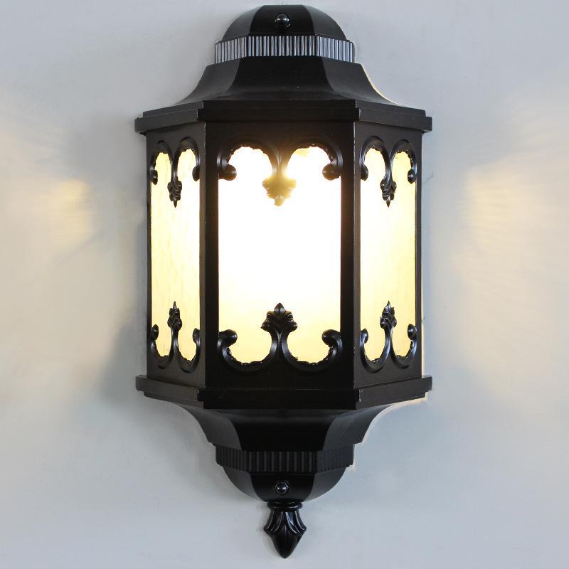 Retro Waterproof Outdoor Wall Light for Balconies, Courtyards, and Staircases - American/European Style