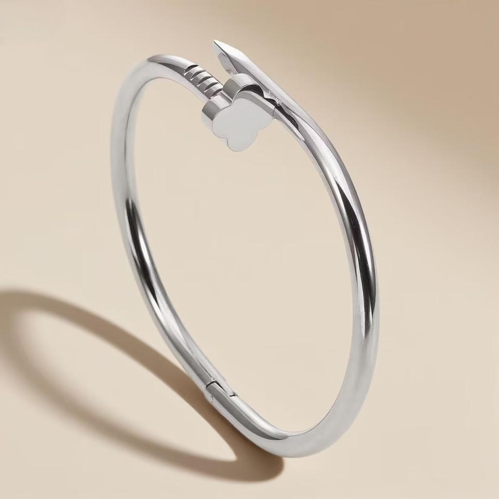 Summer Fashion Stainless Steel 18K Gold-Plated Bracelet Set for Women - Elegant, Simple Jewelry