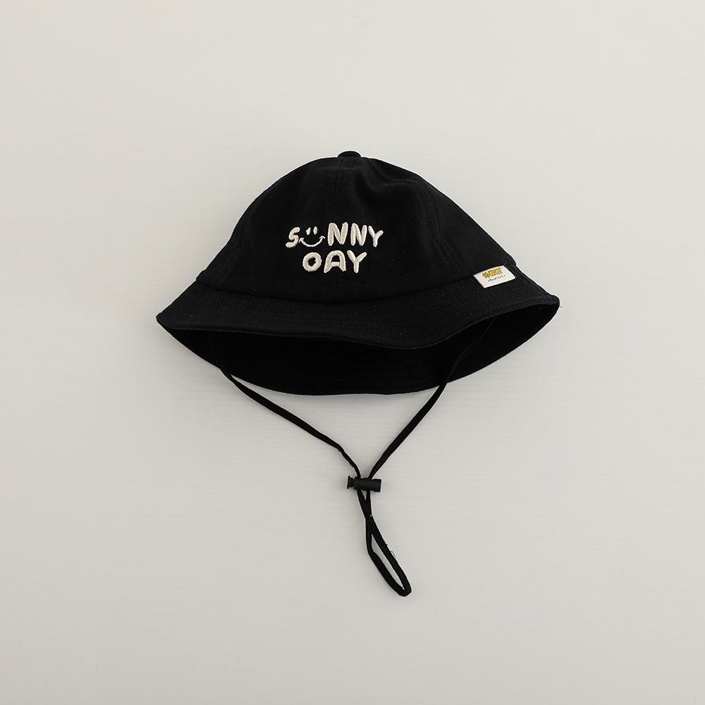 Kids Embroidered Letter Bucket Hat Wide Brim Sun Protection Cap With Windproof Strap For Spring Autumn Outdoor