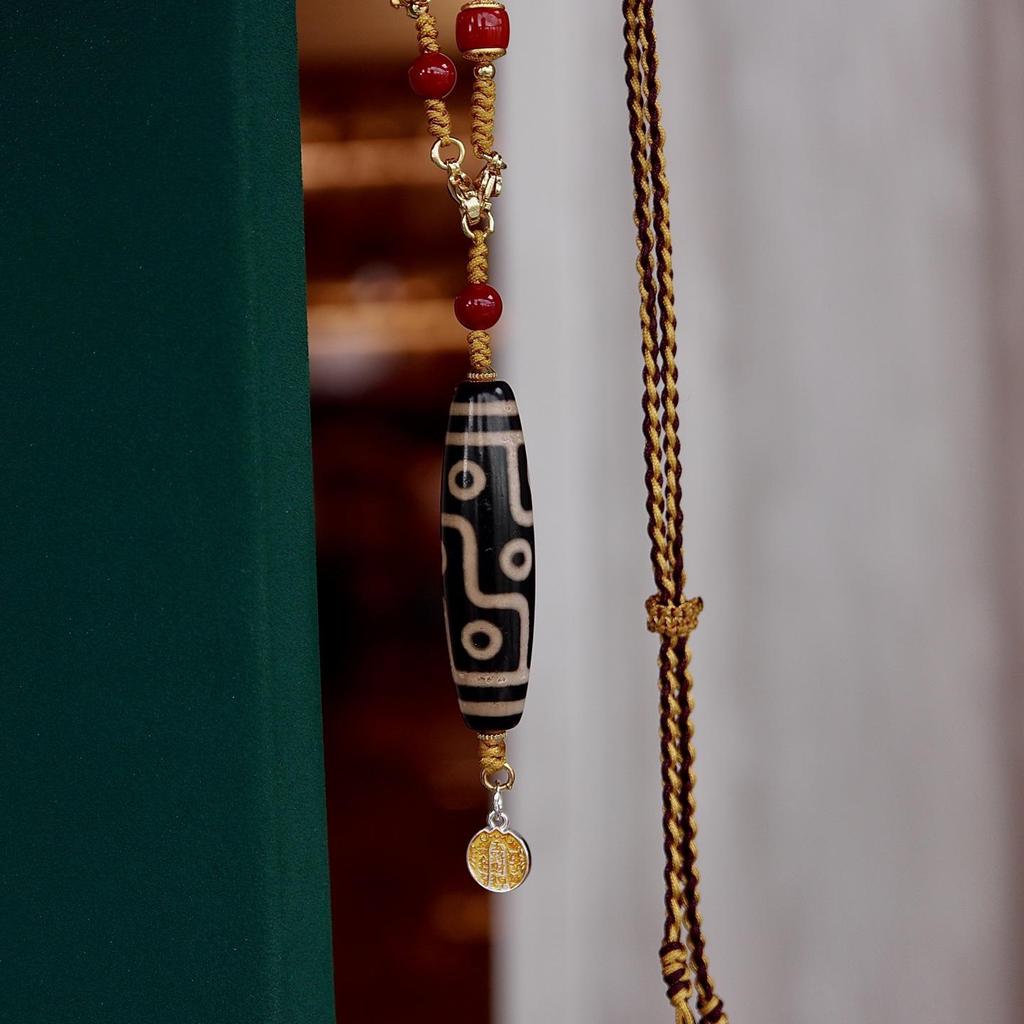 Tibetan Cultural Necklace: Agate Seven-Eyed and Five-Eyed Dzi Beads