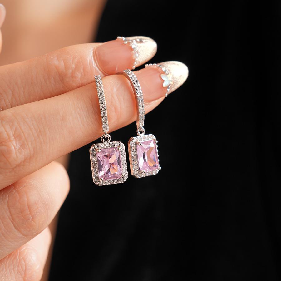 Koreanischer quadratischer Zirkon-Anhänger-Ohrring für Damen Leichter Luxus High-End Ohrhaken Mode Exquisit Hochzeit Funkelnder Zirkon Geschenke