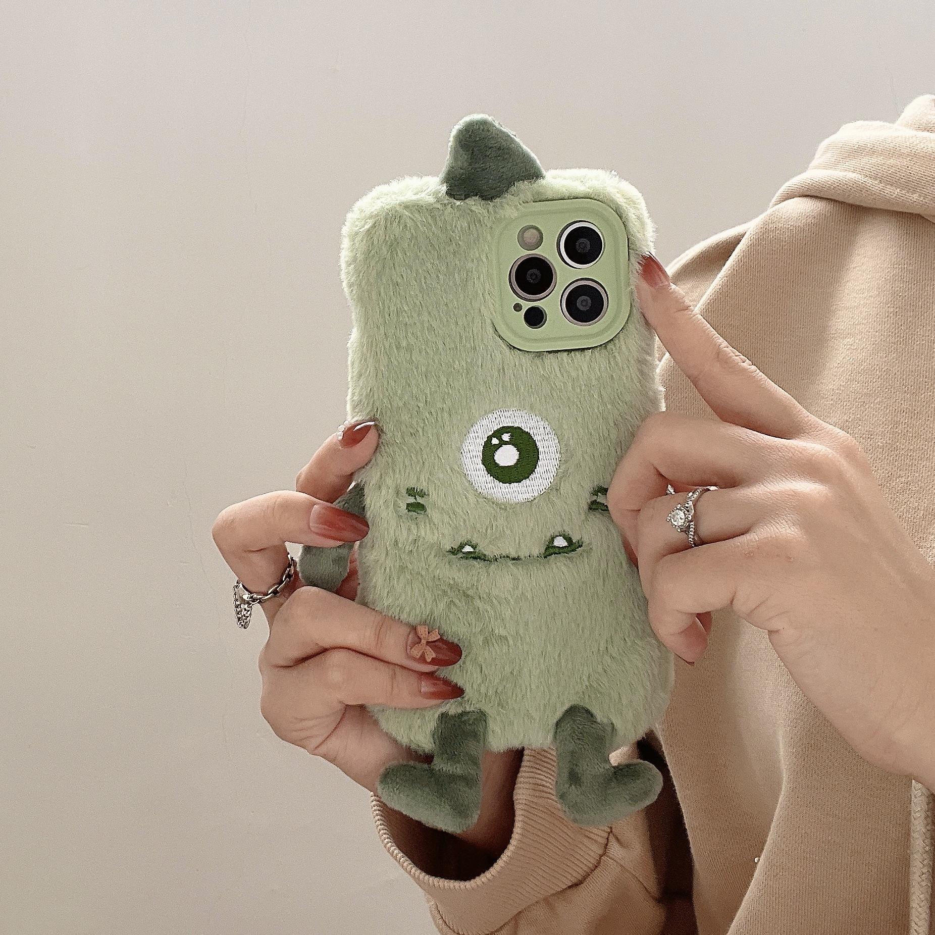 

Plush Cartoon Big Eyed Boy for Apple 16 Promax Phone Case for IPhone 15 Funny 14 Autumn and Winter XR For iPhone 17PROMAX