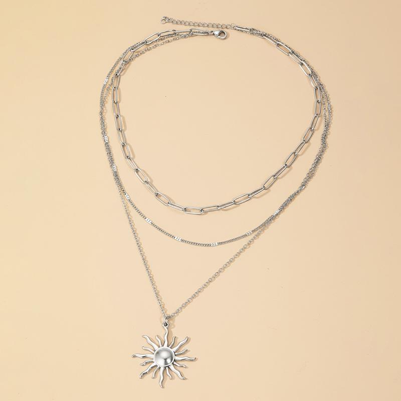 Stainless Steel Vintage Sun Pendant Necklace for Women Simple Metal Multi-Layer Thin Chain Clavicle Chain Fashion Party Jewelry