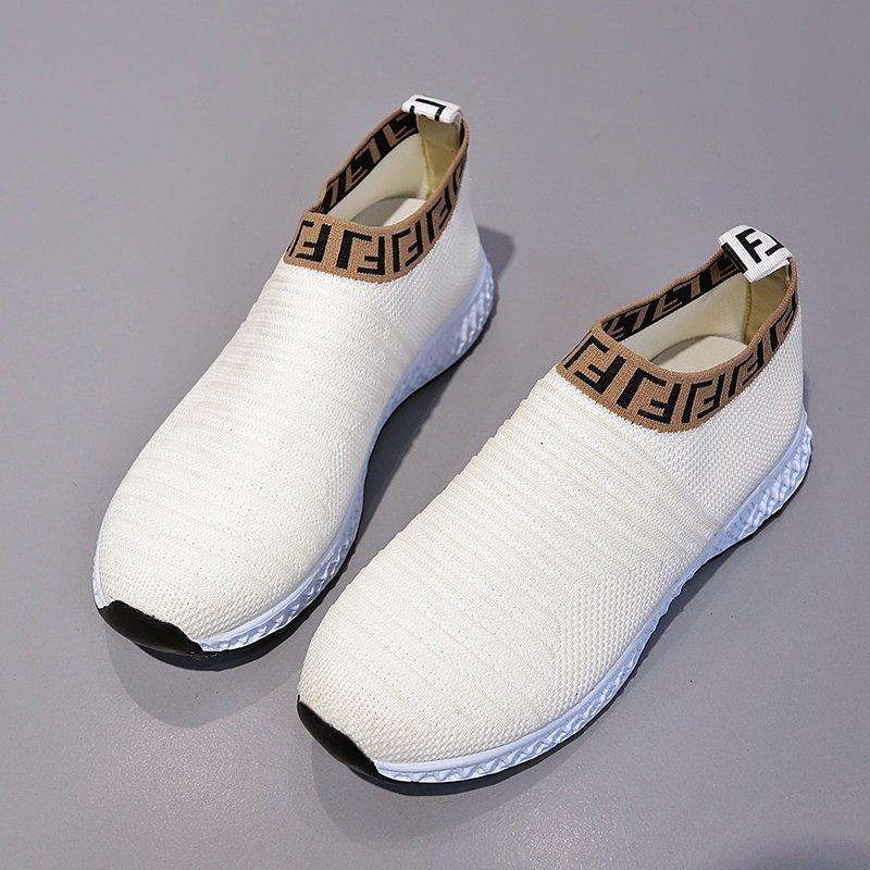 Women's Casual Shoes Breathable Mesh Comfortable Slip-on Shoes Spring and Summer Light Jogging Shoes
