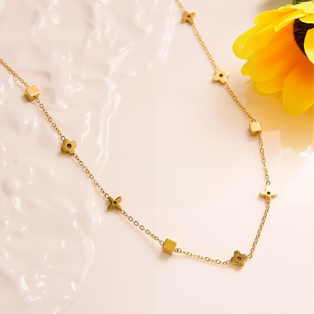 High-End Four-Leaf Clover Titanium Steel Necklace - Elegant, Fade-Resistant Clavicle Chain for Women
