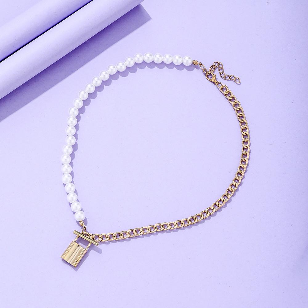 Elegant European Style Pearl Lock Geometric Pendant Necklace For Fashion Lovers