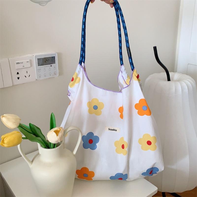 3 Summer Large-capacity Shoulder Bag, Drawstring Shopping Bag, Fresh Floral Tote Bag, Underarm Bag.