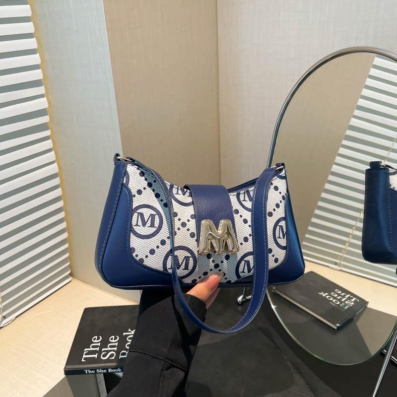 

Autumn new retro simple fashion armpit bag niche design casual personality women texture shoulder bag синий