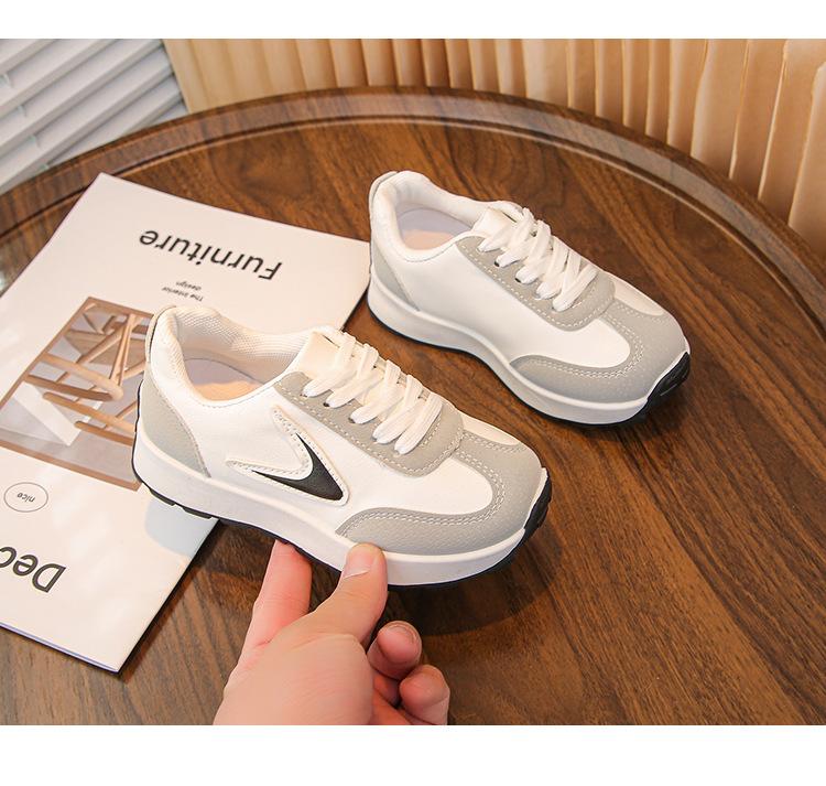 

Children s leather surface 2025 spring and autumn new children s leather surface sports shoes boys middle and older children s running shoes 37 чёрный