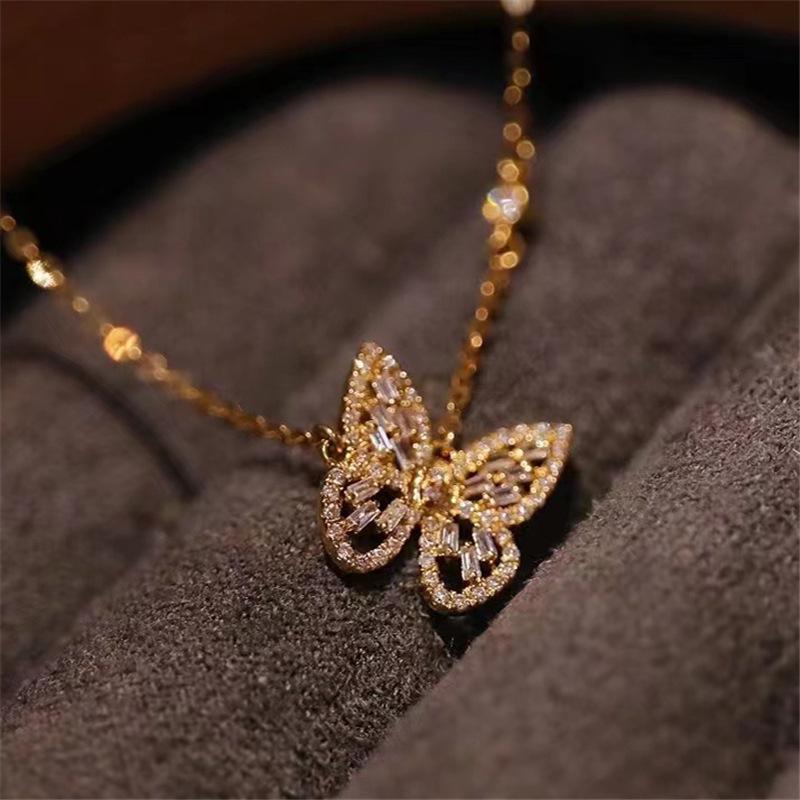Butterfly Hollow Necklace: Women s Trendy Light Luxury Design, Fashionable & Versatile Collarbone Chain.