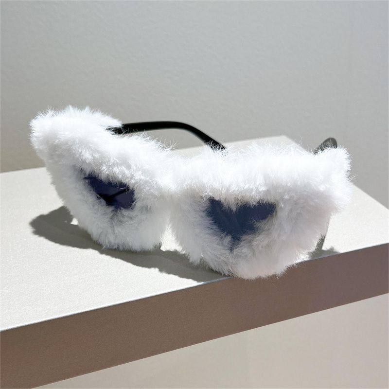Street Catwalk Fashion Glasses Plush Love Sunglasses Peach Heart Dance Party Funny Heart Sunglasses