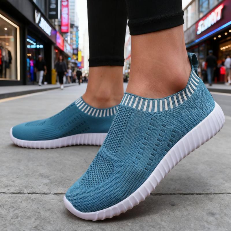 Women's Ultra Light Walking Shoes Fashion Fly Woven Mesh Breathable Sneakers Outdoor Casual Fashionable Soft Women's Flat Shoes