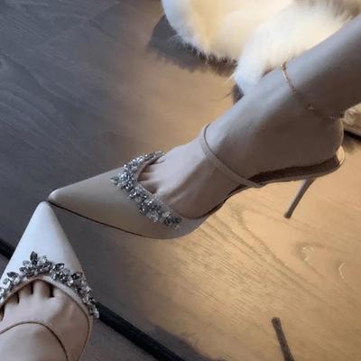 Spitze Strass-High-Heel-Explosion sexy Champagner-Wasserwort mit Taschenkopf dünner Absatz leichter Luxus schöne Halbslipper Sandalen