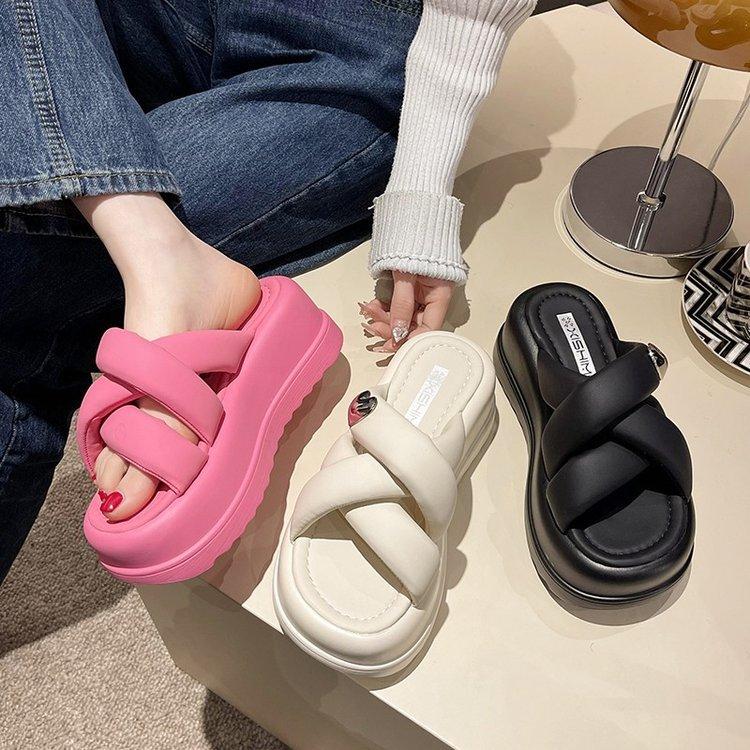 Cool Slippers for Summer Wear New Summer Fairy Style with Skirt Platform Beach Sandals One-word Drag