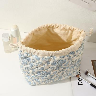 Cute Quilted Cosmetic Bag for Women Girl Large Capacity Travel Drawstring Storage Pouch Makeup Bag Female Travel Clutch Bags