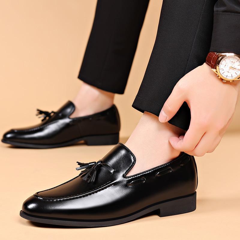 

Leather shoes black British summer breathable pointed leather shoes young students black shoes 38