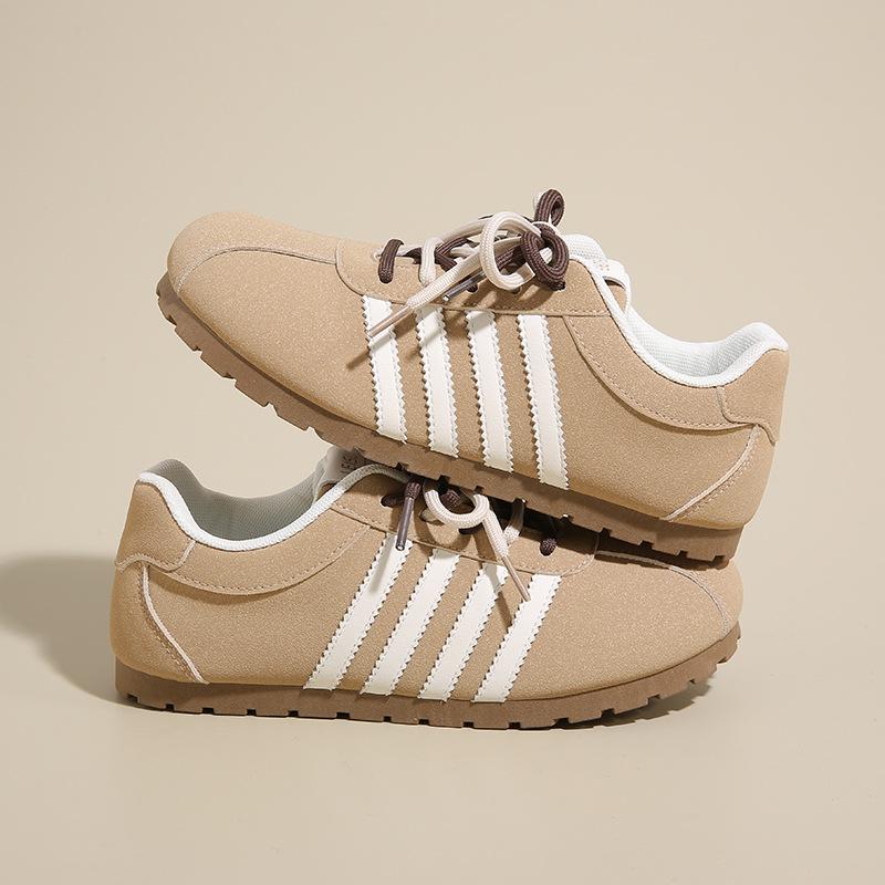 2025 little white shoes women's autumn new Korean version ins female student leisure sports versatile board shoes street shot MXG07