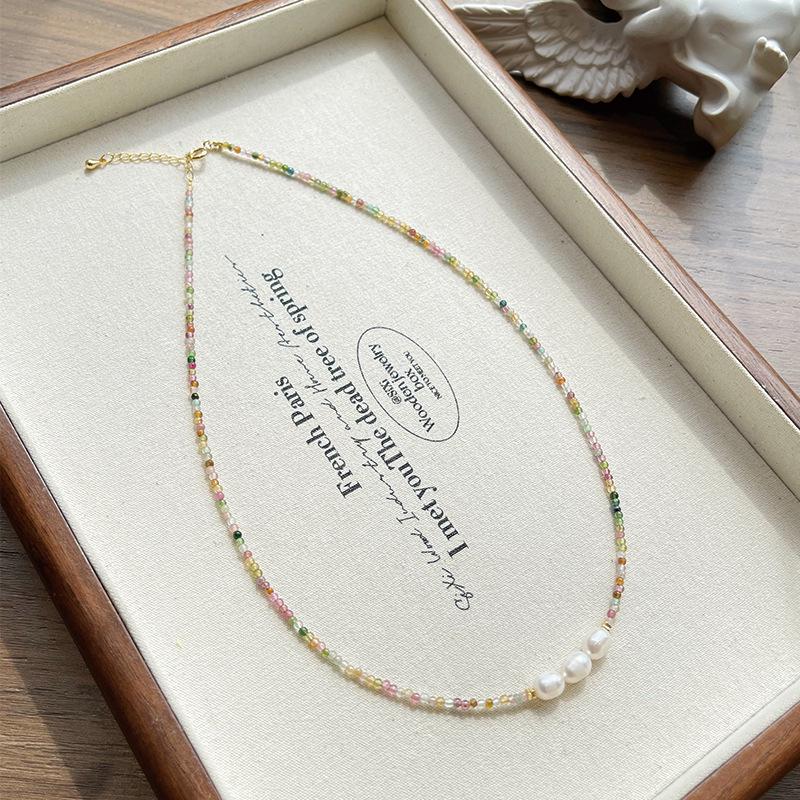 Qiaoen 2mm Turmalin Bonbonfarben Halskette mit Süßwasserperlen - Damen Französischer Retro-Stil