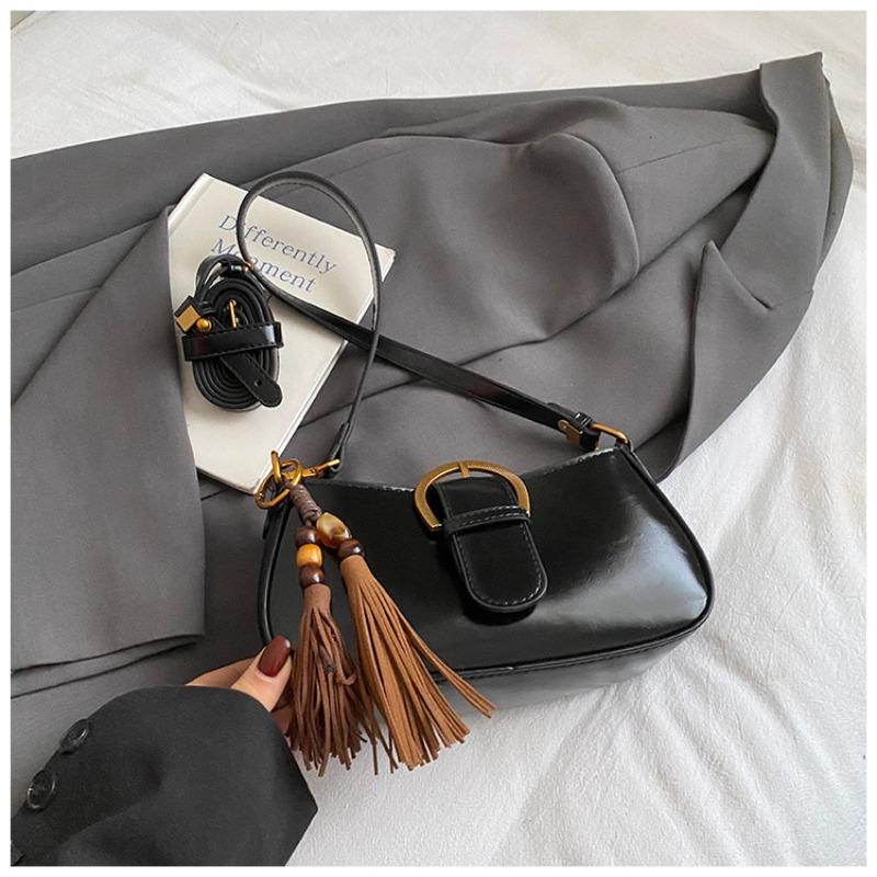 Niche retro Korean version underarm bag women's autumn new high-value fashion simple shoulder small bag