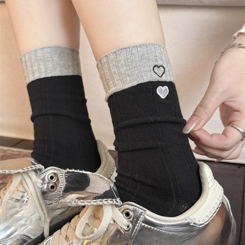 

Женские цветные носки до середины икры с вышивкой в виде вертикального сердца, осенне-зимние, двухслойные из чистого хлопка 1 pair чёрный
