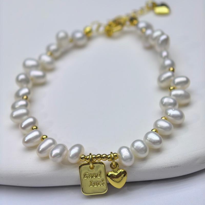 Elegant Freshwater Pearl Bracelet with Heart Rice Design