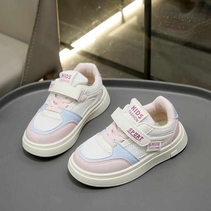 

Children s little white shoes Girls mesh sneakers 2025 spring and autumn new breathable soft-soled casual mesh shoes Boys board shoes 26-31 yards whole box shot 48 pairs розовый