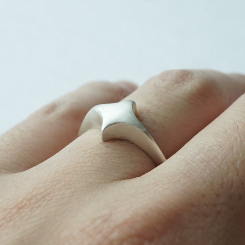 Vacactsilver Flat Cross Ring