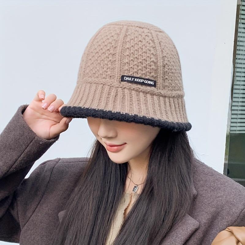 Autumn and Winter Women's Warm Water Bucket Fisherman Hat Looks Small and Covers the Face, Retro Versatile Basin Hat Suitable for Outdoor Travel
