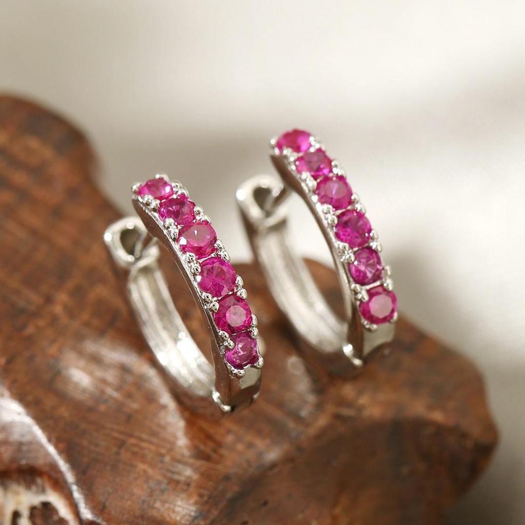 European & American Zircon Ear Cuff: Luxurious Silver Copper Round Circle Earrings for Women with Simple Korean Style Ear Bone Design