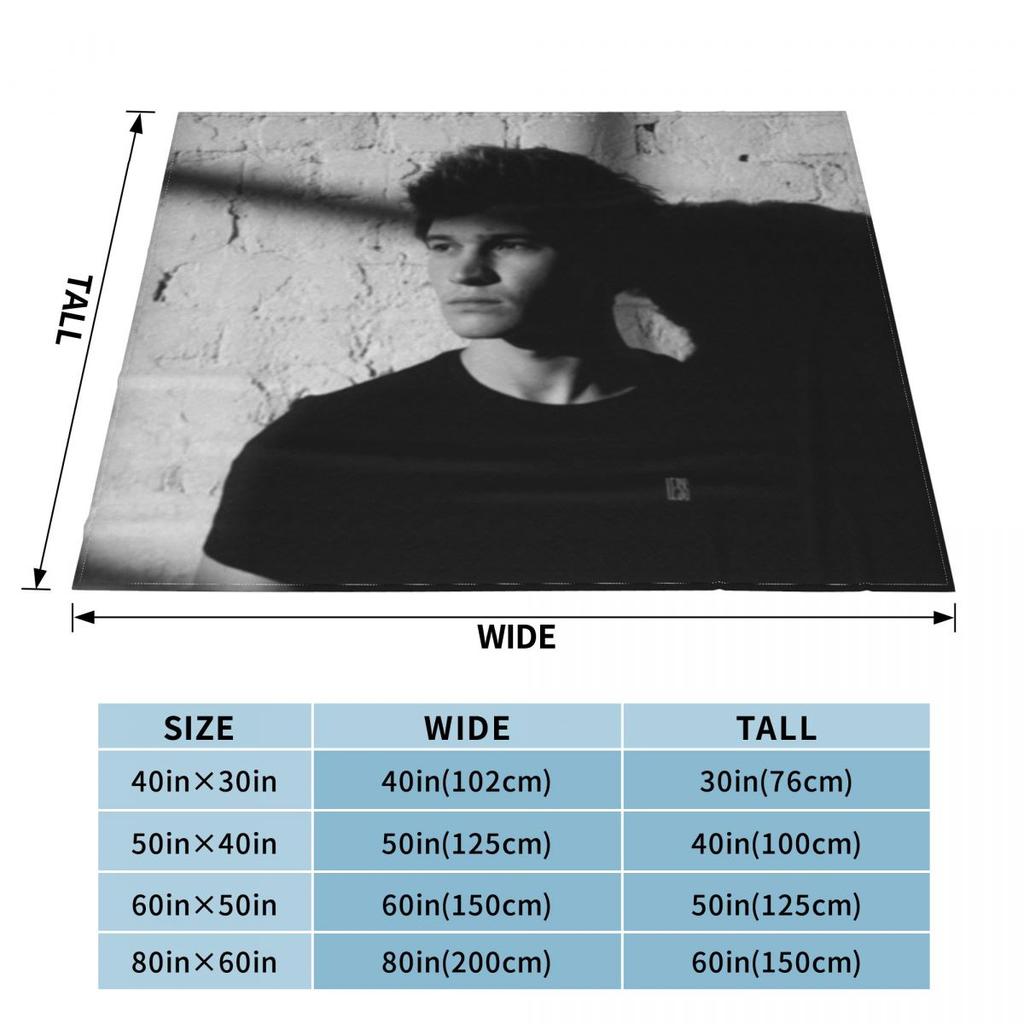 Wincent Weiss Personalized Home Decor An Ultra-Soft Micro Fleece Blanket